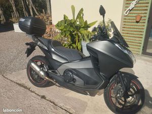 SCOOTER MOTO 700 INTÉGRA