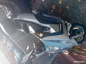 SCOOTER PANTHÉON 125 CC