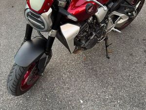 HONDA CB 1000 R & ACCESSOIRES