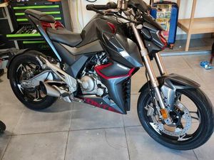 125 ZONTES ROADSTER 2000KMS