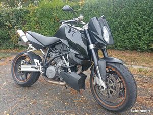 KTM SUPER DUKE 990