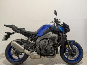 YAMAHA MT-10