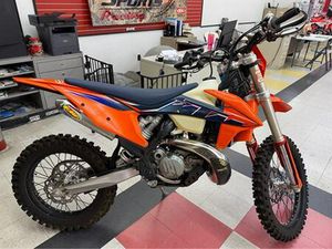 2022 KTM 300 XC-W TPI