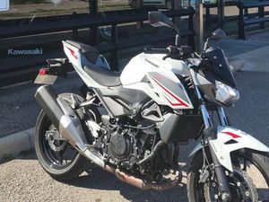 KAWASAKI Z400