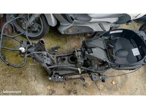 CADRE CHASSIE CARTE GRISE BURGMAN 125 2009