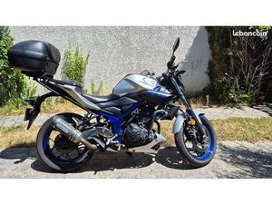 YAMAHA MT 03