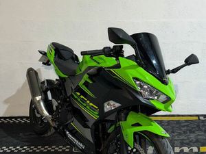 KAWASAKI NINJA 400 A2 - 2021 - 4806KM - GARANTIE - TRÈS BON ÉTAT