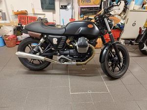 ② MOTO GUZZI V7