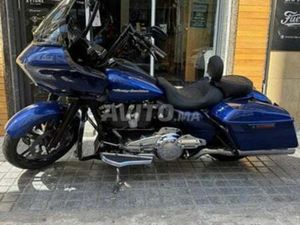 HARLEY DAVIDSON ROAD GLIDE