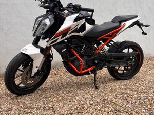 KTM DUKE 125