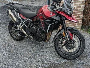 TRIUMPH TIGER 900 GT PRO