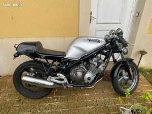 600 DIVERSION CAFÉ RACER