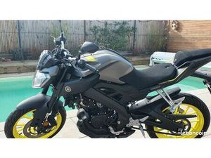 YAMAHA MT 125