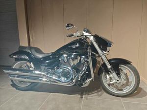 ② SUZUKI M1800R MET 7700KM !!