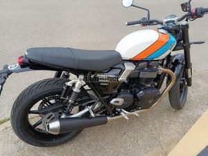 TRIUMPH - SPEED TWIN 900