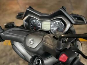 YAMAHA - XMAX 300