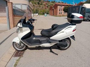 SUZUKI - BURGMAN 650 EXECUTIVE