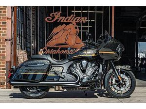 INDIAN CHALLENGER DARK HORSE 112 | BLACK/CHAMPIONSHIP GOLD