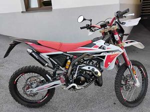 COMPEDITION- MOTOCROSS MIT SPORTAUSPUFF UND GRÃ¶ÃERER VERGASER DÃ¼SE !! SUPER LEISTUNGSSTEIGERUNG.