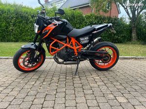 KTM 690 DUKE-R