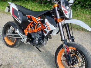 KTM 690 SMC