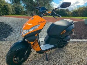 SCOTTER PEUGEOT STREETZONE