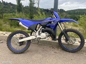 125 YZ