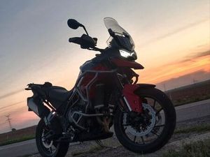 TRIUMPH 850 SPORT AVEC OPTION