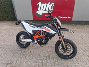 ② KTM 690SMC-R 2022 11DKM
