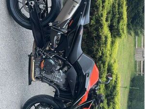 KTM 890 DUKE TECH PACK