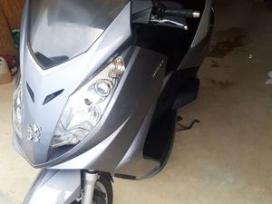 SCOOTER 125 SATELLIS PREMUIM