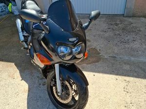 MOTO SUZUKI GSXF 750