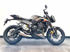 NEW TRIUMPH STREET TRIPLE 765 RS FOR SALE IN STRATFORD UPON AVON