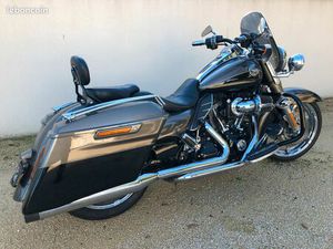 HARLEY DAVIDSON CVO ROAD KING