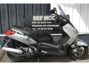 YAMAHA X-MAX XMAX 125