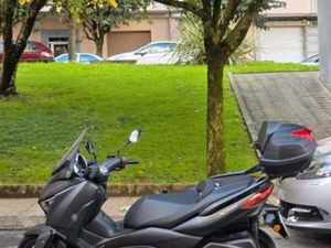 YAMAHA - XMAX 300 CC
