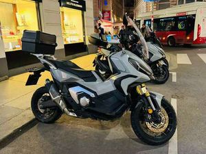 750, UNFALLFREI, AUS ERSTER HAND, MIT TOPCASE.