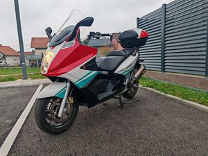 GILERA GP800 849 CM3, 2008 GOD.