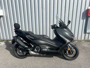 YAMAHA TMAX 560