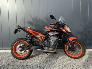 KTM 890 DUKE