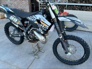 MOTO HUSQVARNA 250 TC À VENDRE