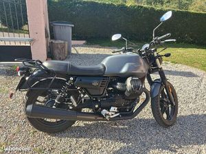 MOTO GUZZI V7 III 2020 14700KM
