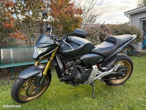HORNET 600 2014