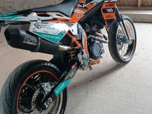 HUSQVARNA 125 4T SUPERMOT