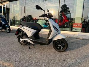PIAGGIO 1 ACTIVE