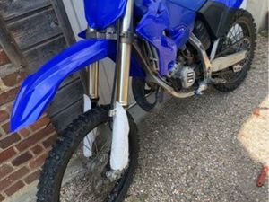 125 YZ
