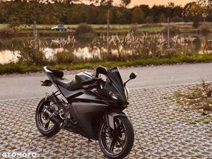 YAMAHA YZF