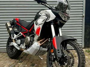 APRILIA TUAREG 660 E5+ EX DEMO 2025