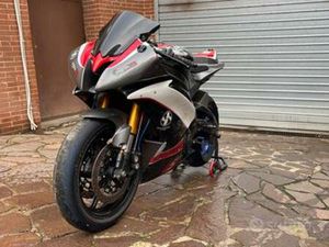 YAMAHA R6 PISTA / STRADA