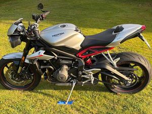 STREET TRIPLE 765 R